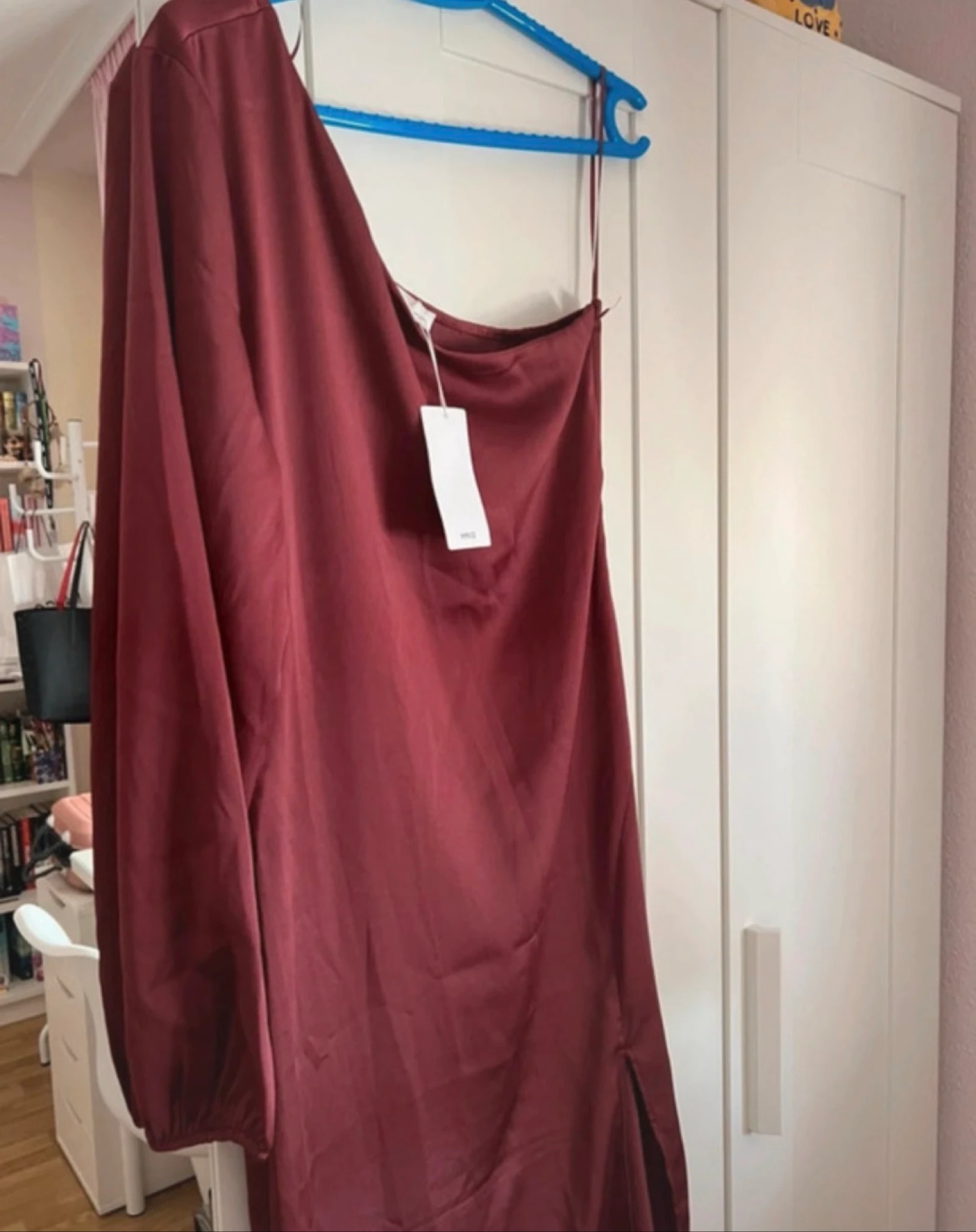Robe bordeaux – photo 3